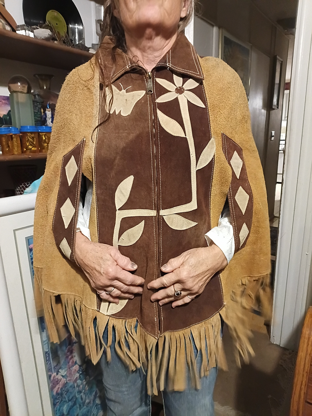 Vintage Brown & Tan Suede Fringe Poncho with Floral Appliqué - Picture 6 of 6